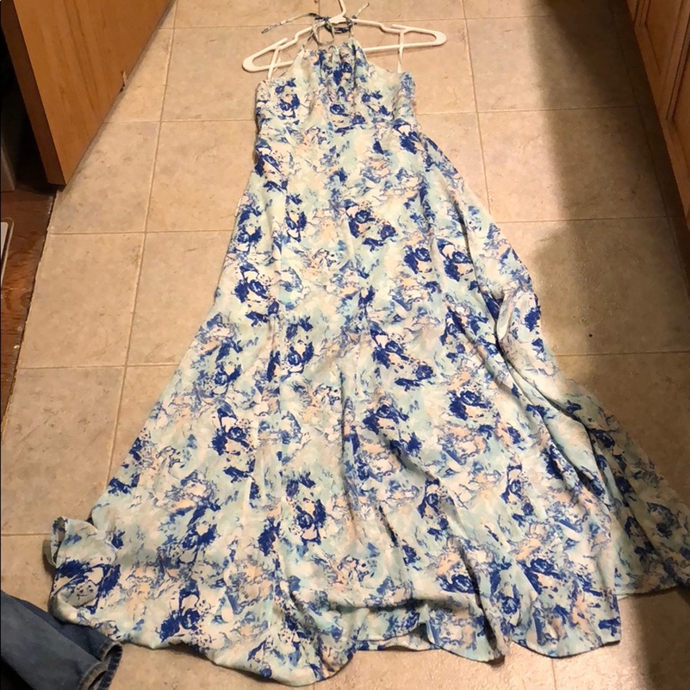 A line Maxi
